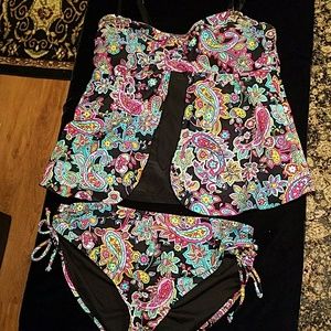 NWOT womens colorful tankini.